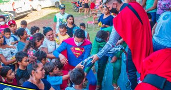 Entrega de Brinquedos