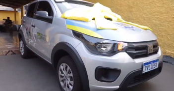 Entrega do Carro 0Km ao CREAS